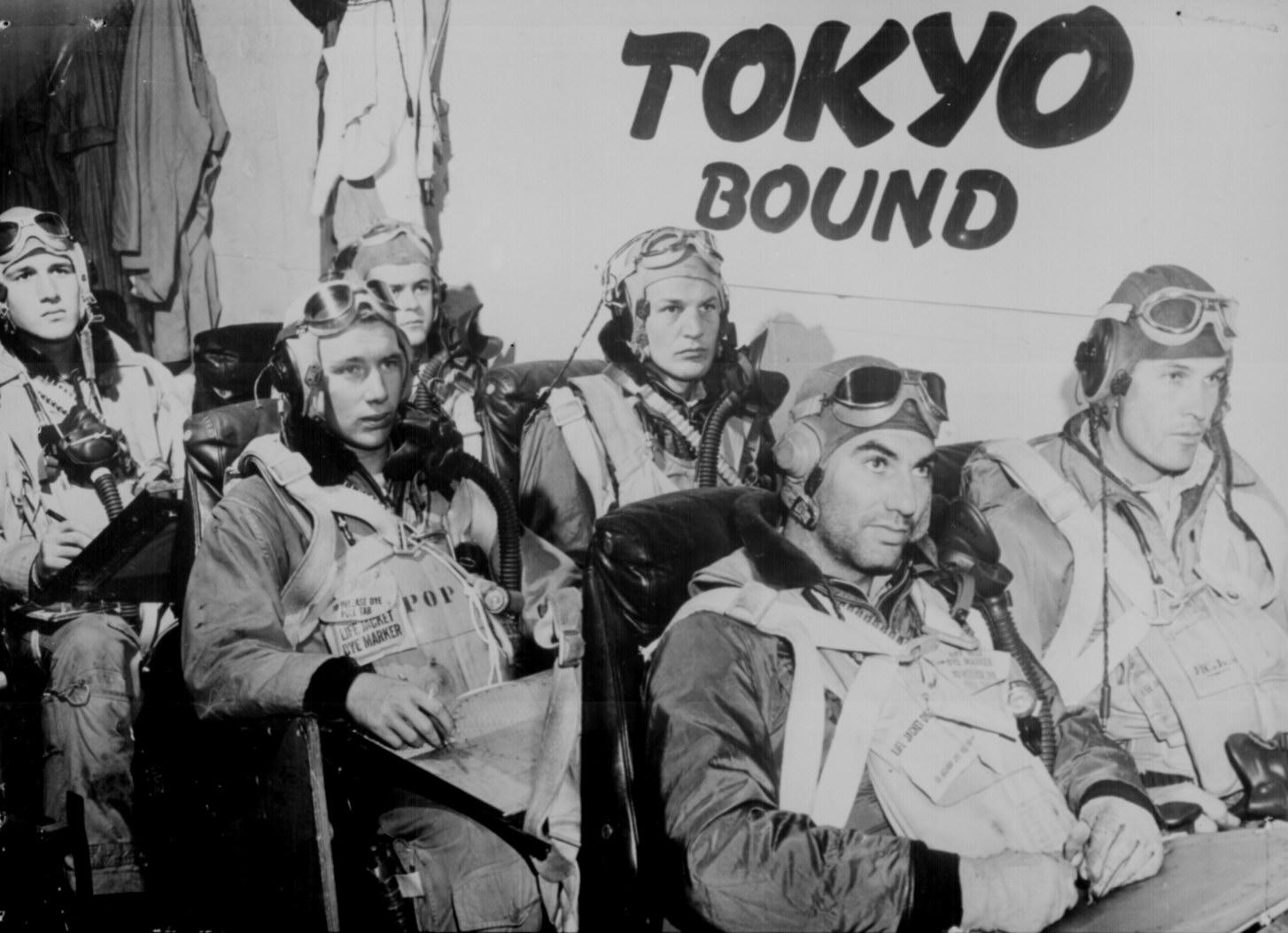 Tokyo-Bound American Fighter Pilots (World War II)