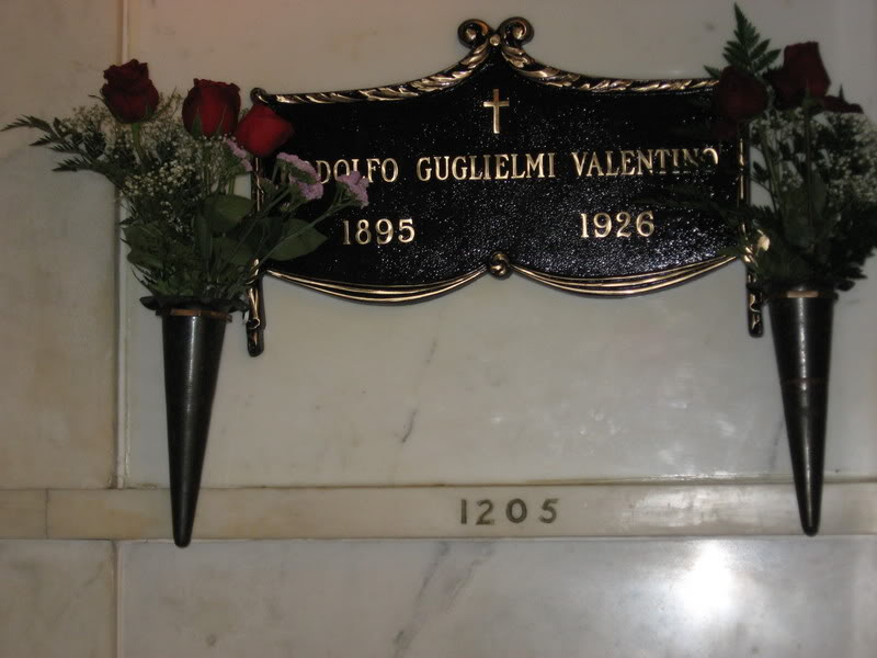 Rudolf Valentino's Grave