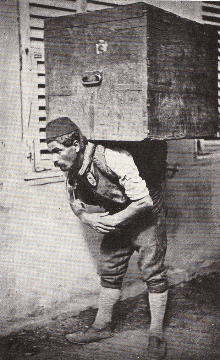 Hamal, a Turkish Porter (1922)